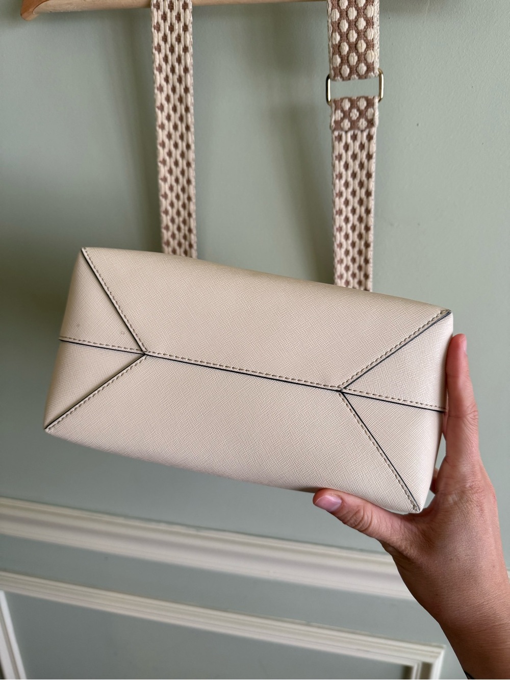 Tory Burch Cream Crossbody with Patterned Adjustable Strap - Picture 9 of 11